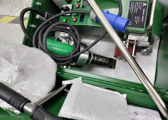 পিভিসি টারপুলিন হট এয়ার ওয়েল্ডার 20V 4200W ওভারল্যাপ ওয়েল্ডিং মেশিন